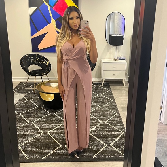 Split leg jumpsuit - Picture 2 of 2